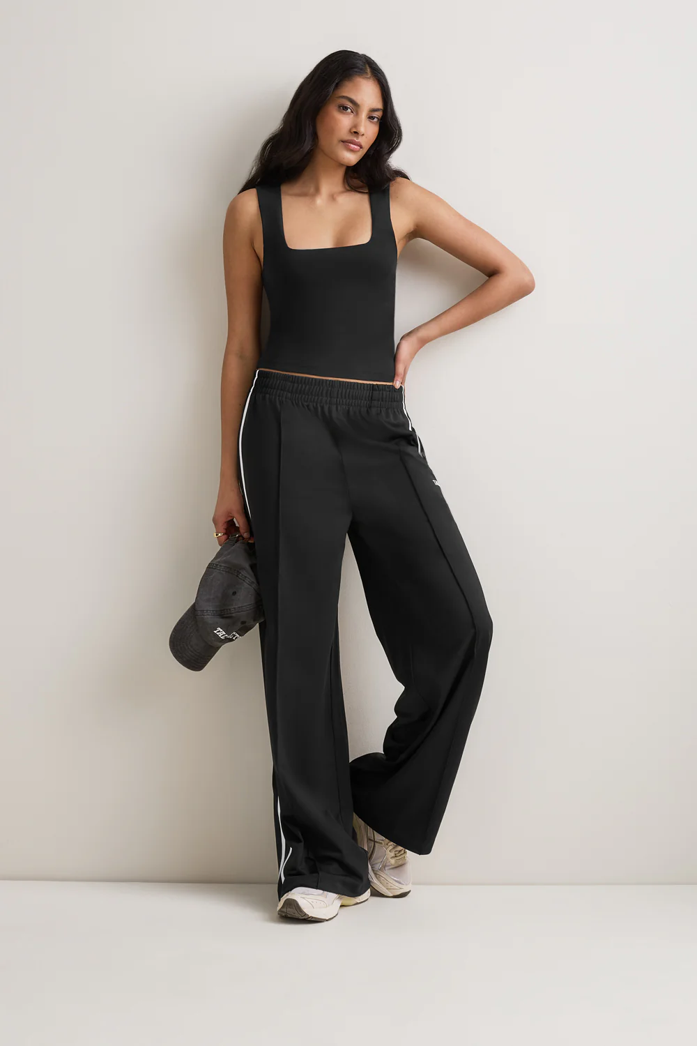 365 Square Neck Vest - Shadow Black - Image 3