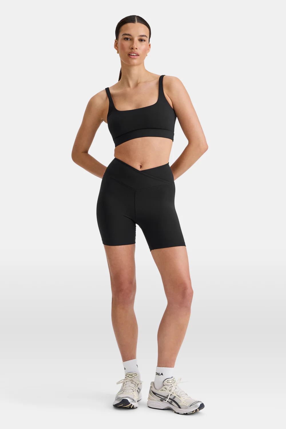 DayFlex Square Neck Sports Bra - Shadow Black - Image 3
