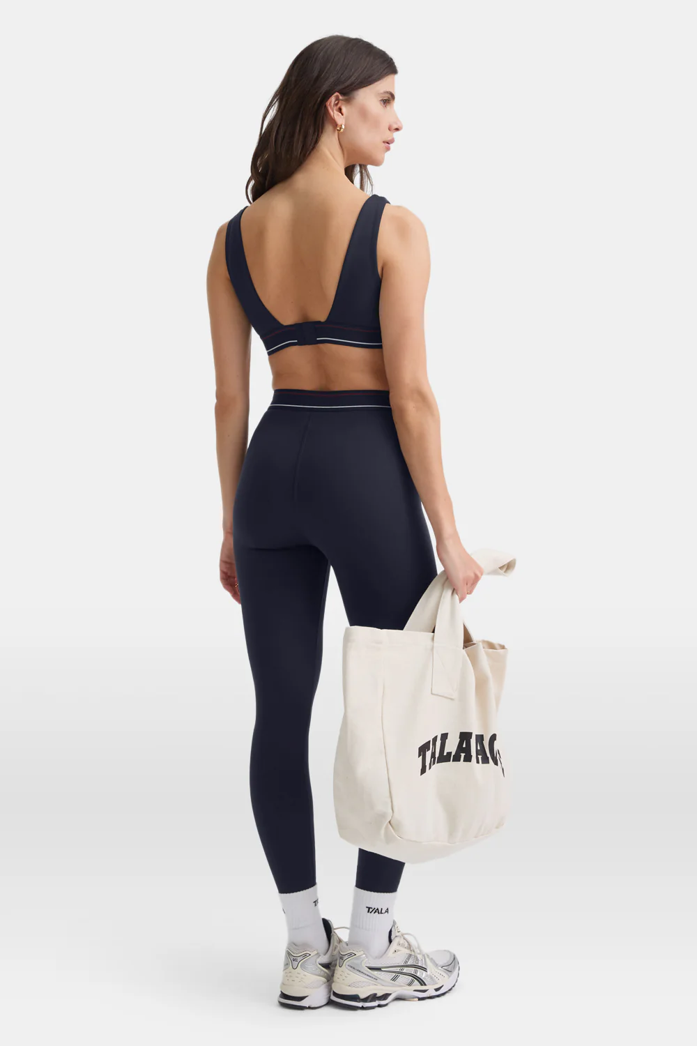 DayFlex V Neck Logo Band Sports Bra - Midnight Navy - Image 4