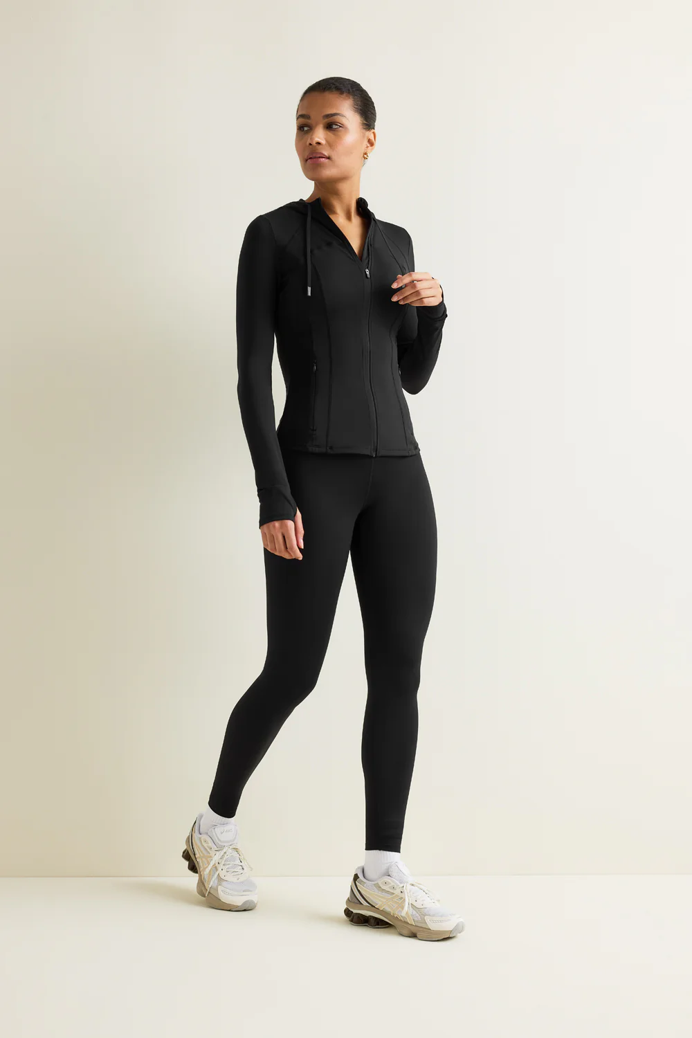 SkinLuxe Hooded Running Jacket - Black - Image 3
