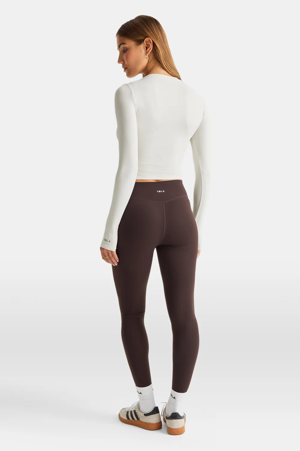 UltraLite Ruched Long Sleeve Top - Ivory - Image 4